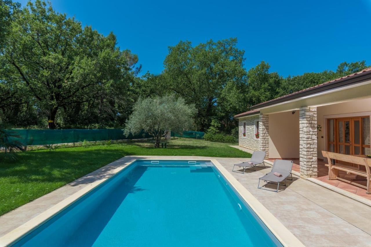 Villa Mirabella Umag Exterior photo